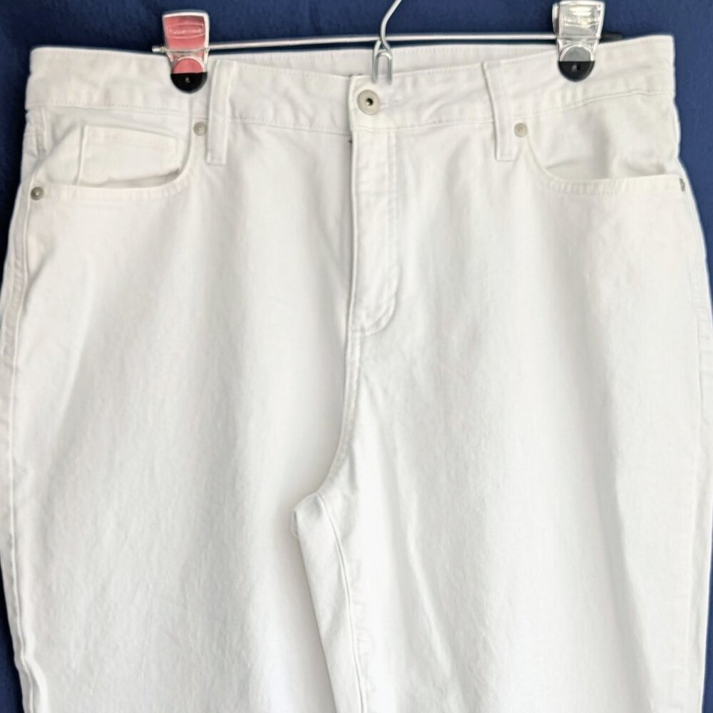 Style & Co Girlfriend Jeans White Size 16 $17.00